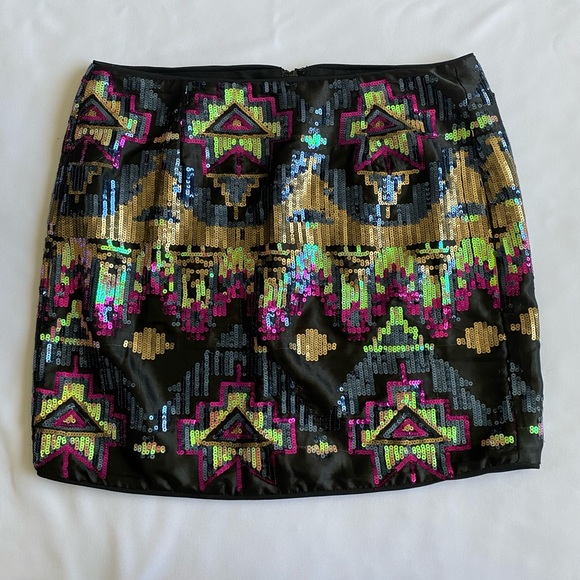 NWOT Forever 21 Sequin Skirt - Picture 2 of 2